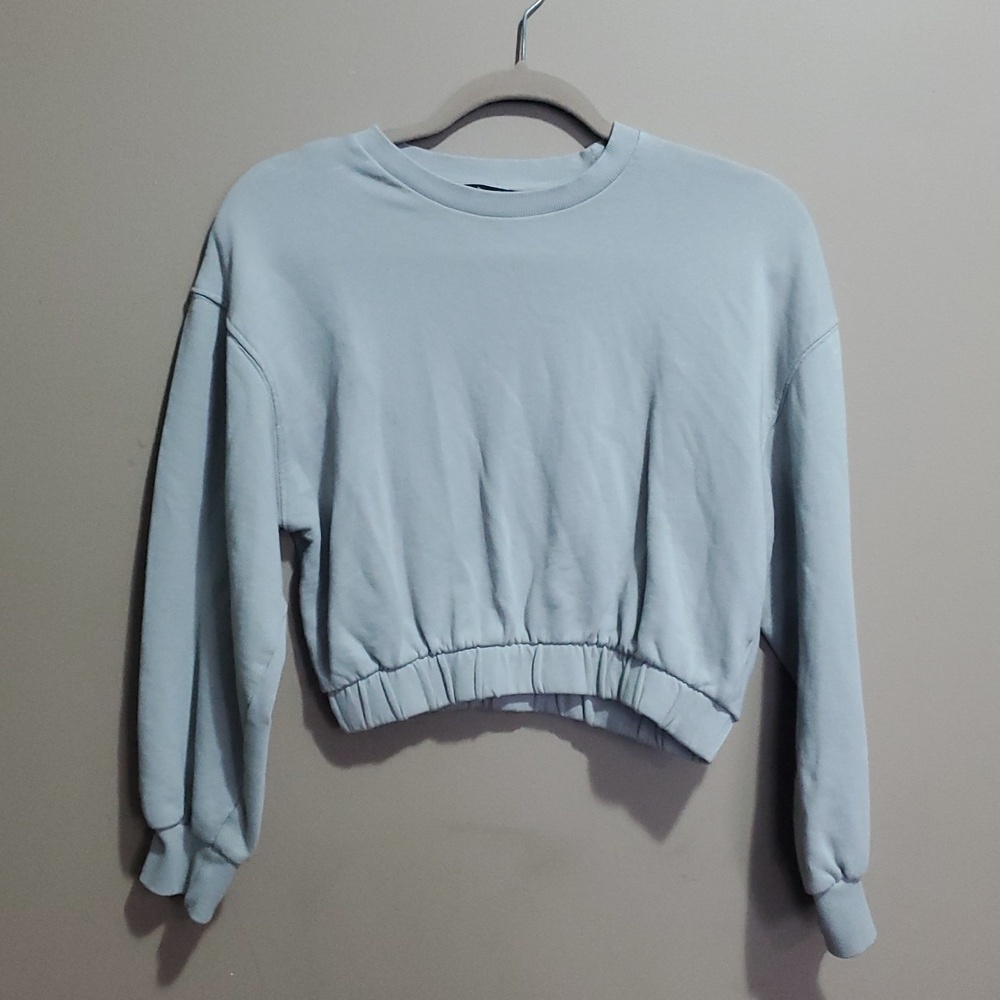 Zara grey cropped sweatshirt size medium